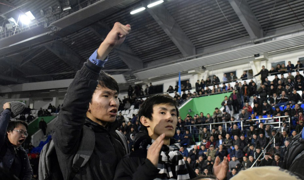 �����-����