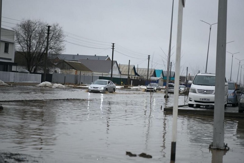 Мэр казахстанского Уральска получил строгий выговор из-за потопа