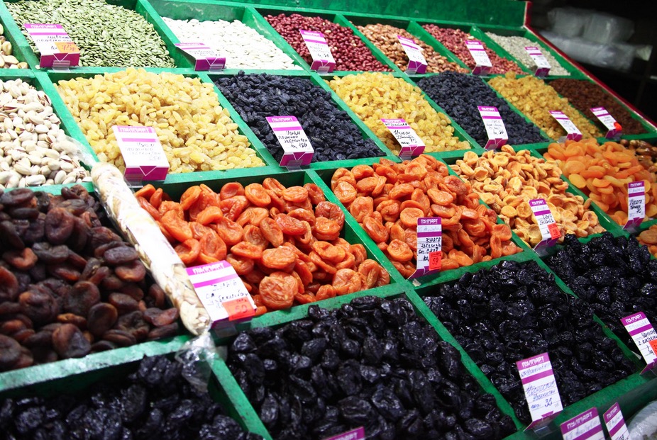 Узбекистан резко увеличил поставки фруктов на Украину