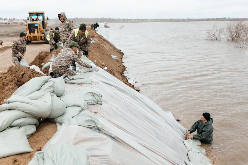 В МВД Казахстана расследуют факты пропажи людей во время паводка