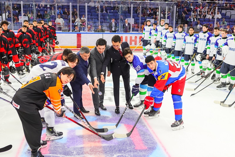 В первый день Кубка Азии и Океании U-18 по хоккею в  Узбекистане заброшено 116 шайб
