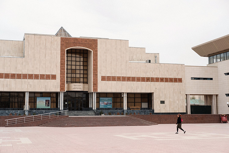 В Узбекистане объявлен конкурс на должность директора музея Савицкого